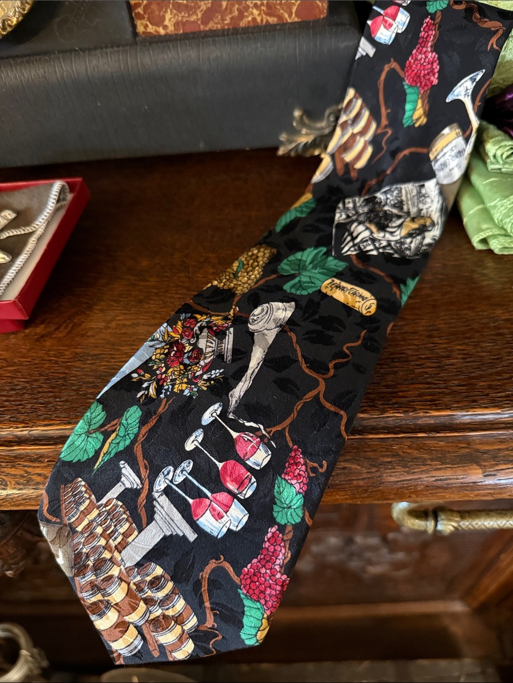 Vintage tie
